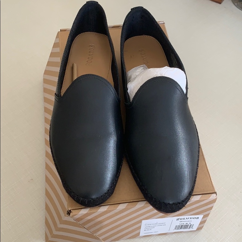Black Soludos Venetian loafer, size 8.5